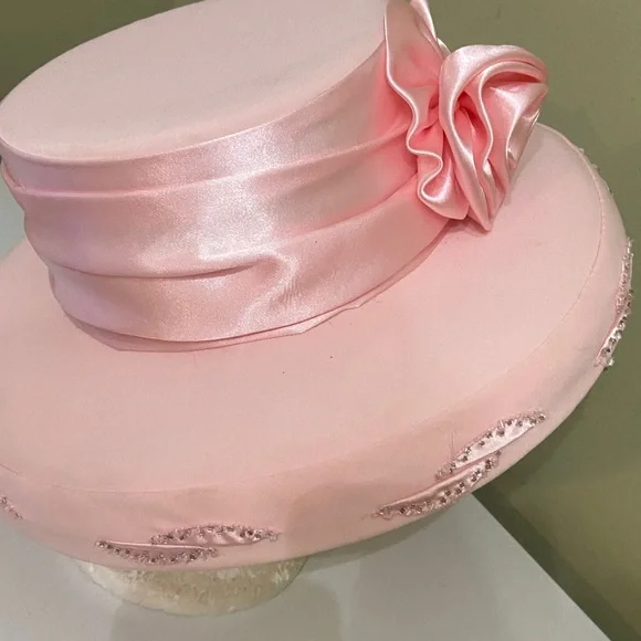 Beautiful Dress Hat / Church Hat by Gospel display picture 2
